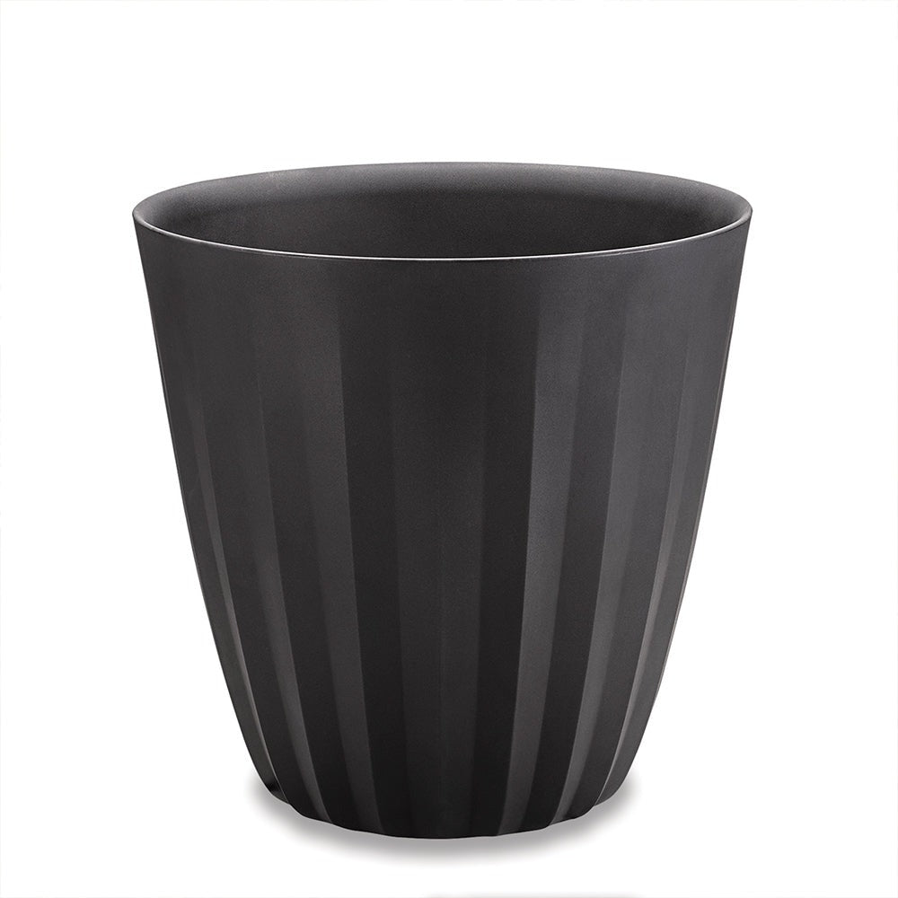 Crescent Garden Pleat Modern Planter in Caviar Black
